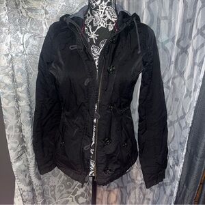 American eagle Women's Black Hooded quilted utility Jacket size small